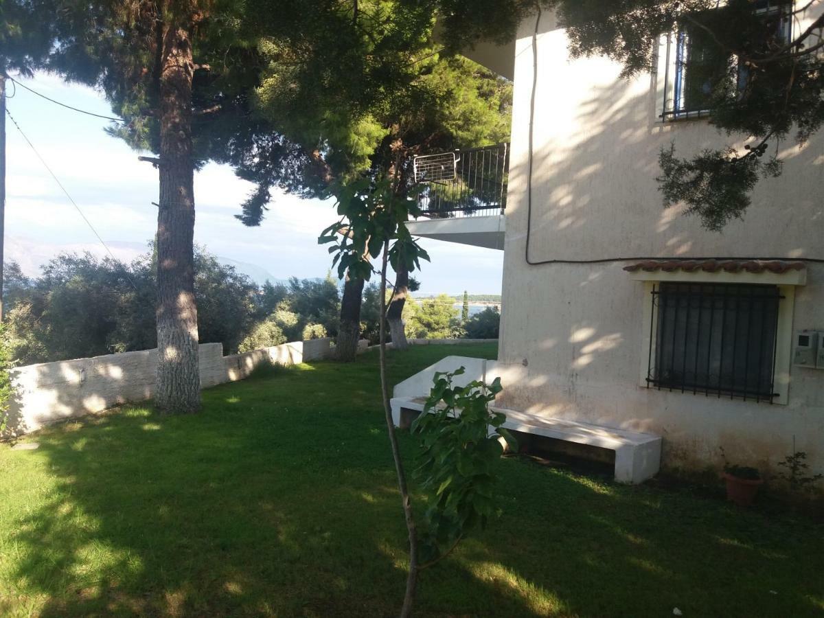 Villa Galaxídhion Buitenkant foto